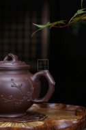 《報(bào)春》宜興助理工藝美術(shù)師手工紫砂壺紫泥料茶壺報(bào)春茶具
