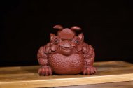 《三足蟾蜍紫砂茶寵》宜興紫砂壺茶壺手工紫泥