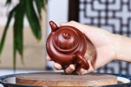 《掇球》宜興紫砂茶壺工藝美術(shù)師大紅袍掇球