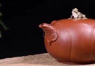 《荷塘月色茶具》宜興紫砂壺名師高級工藝美術(shù)師手工大紅袍金絲西施泡茶壺