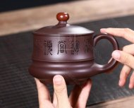 《鴻運當頭紫砂杯》